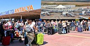 Antalya ya bir günde 140 uçakla 33 bin turist geldi