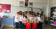 Öğrencilerinden Mehmetçige destek 