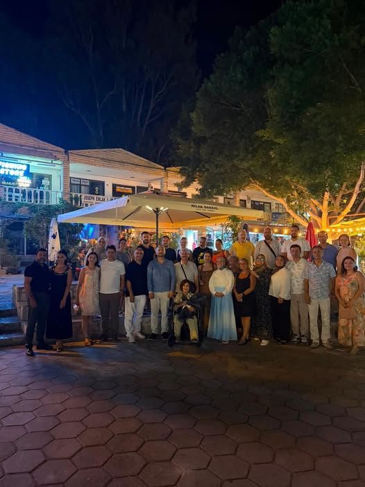 AYDENİZ veda yemeğine katıldı.