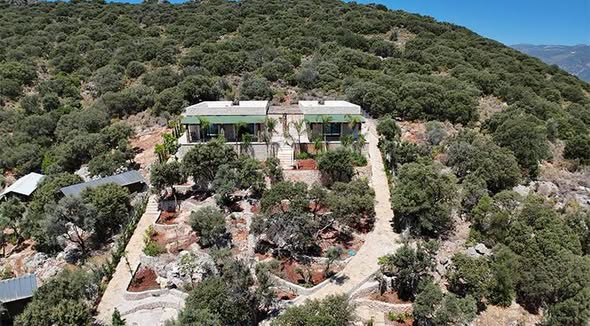 Kaş’ta ekipler denetim yaptı! Villa iki yıl önce yine mühürlenmiş